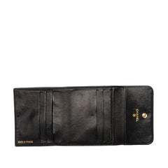シャネル ココマーク 二つ折り財布 ブラック キャビアスキン レディース CHANEL 中古