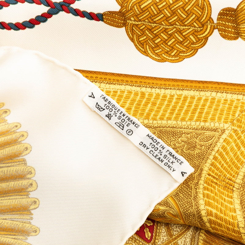 エルメス カレ90 POSTE ET CAVALERIE サーベル飾袋 スカーフ ホワイト ゴールド マルチカラー シルク レディース HERMES 【中古】