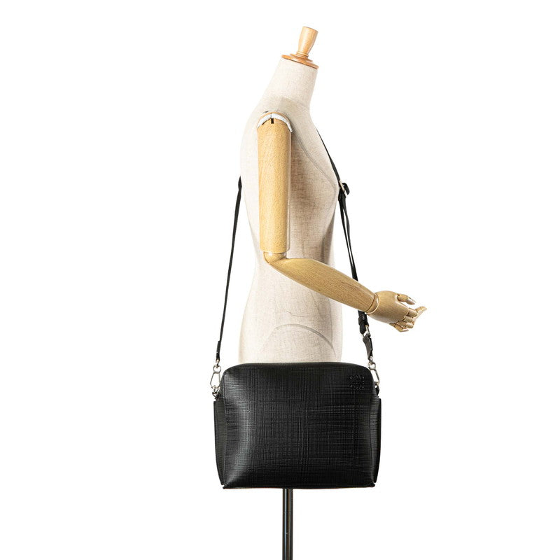 ロエベ アナグラムロゴ ショルダーバッグ ブラック レザー メンズ LOEWE 【中古】