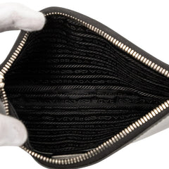 プラダ 三角ロゴプレート ショルダーバッグ 2VH129 ブラック レザー レディース PRADA 【中古】