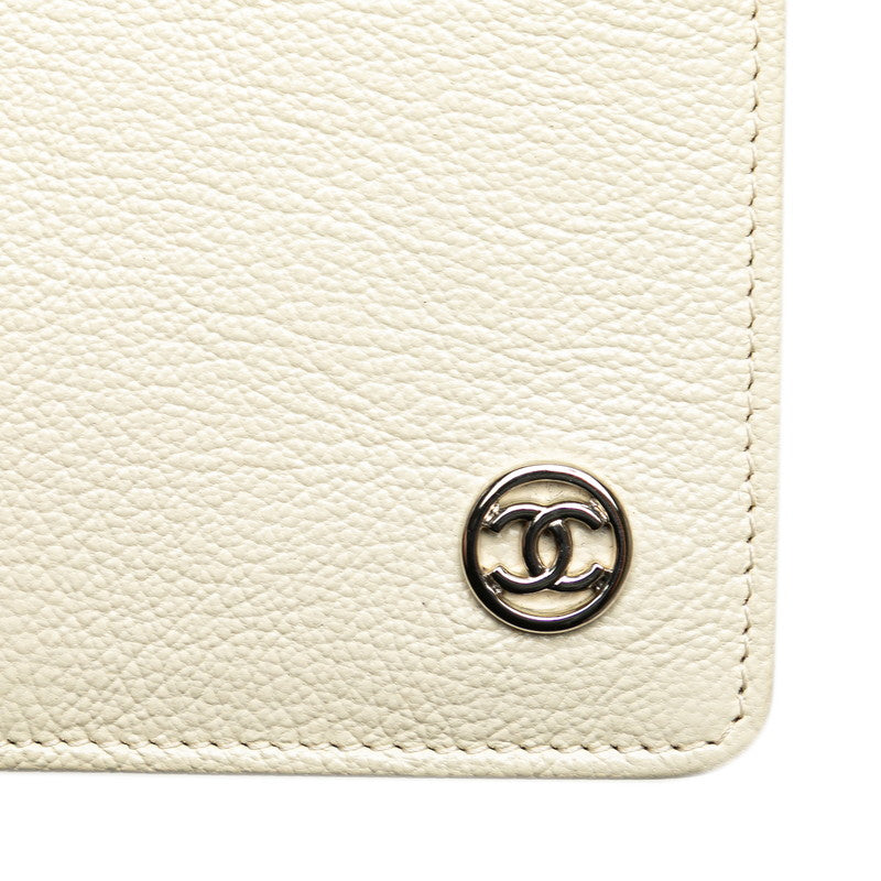 シャネル ココマーク 長財布 ホワイト レザー レディース CHANEL 【中古】