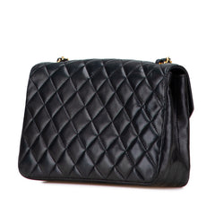 シャネル マトラッセ ココマーク チェーン ショルダーバッグ ブラック ラムスキン レディース CHANEL 【中古】