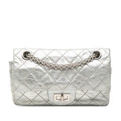 シャネル マトラッセ 2.55 ダブルフラップ チェーン ショルダーバッグ シルバー レザー レディース CHANEL 【中古】