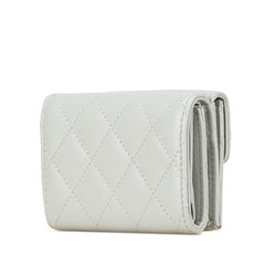 シャネル マトラッセ クラシック スモール フラップ ウォレット 三つ折り財布 AP0231 グレー ラムスキン レディース CHANEL 【中古】