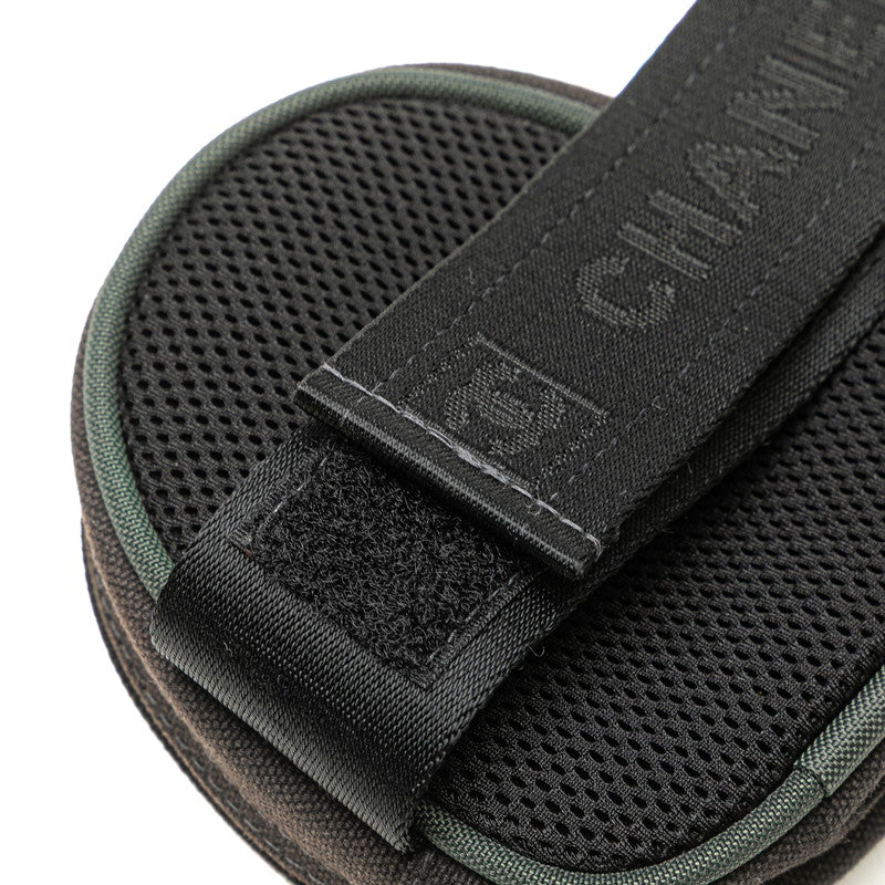 シャネル スポーツライン ココマーク アームポーチ ブラック グリーン キャンバス レディース CHANEL 【中古】