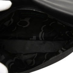 サルヴァトーレフェラガモ ヴァラ 斜め掛け チェーン ショルダーバッグ AU-21-5250 ブラック キャンバス レザー レディース Salvatore Ferragamo 【中古】