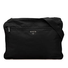 プラダ 三角ロゴプレート 斜め掛け ショルダーバッグ ブラック ナイロン レザー レディース PRADA 【中古】