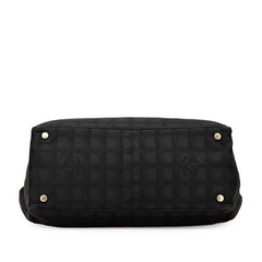 シャネル ニュートラベルラインMM ココマーク トートバッグ ショルダーバッグ ブラック ナイロン レザー レディース CHANEL 【中古】