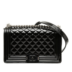 シャネル ココマーク ボーイシャネル チェーン ショルダーバッグ ブラック エナメル レディース CHANEL 【中古】