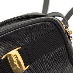 サルヴァトーレフェラガモ ヴァラ ショルダーバッグ ブラック レザー レディース Salvatore Ferragamo 【中古】