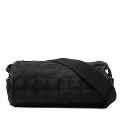 シャネル ココマーク ニュートラベルライン ショルダーバッグ ブラック ナイロン レディース CHANEL 中古