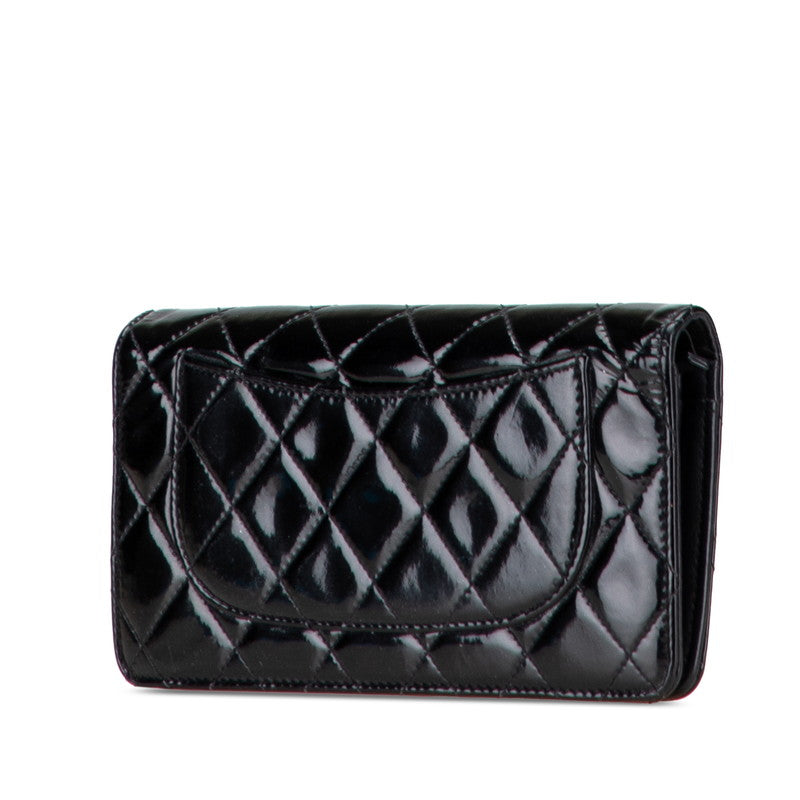 シャネル マトラッセ ココマーク 長財布 ブラック エナメル レザー レディース CHANEL 【中古】