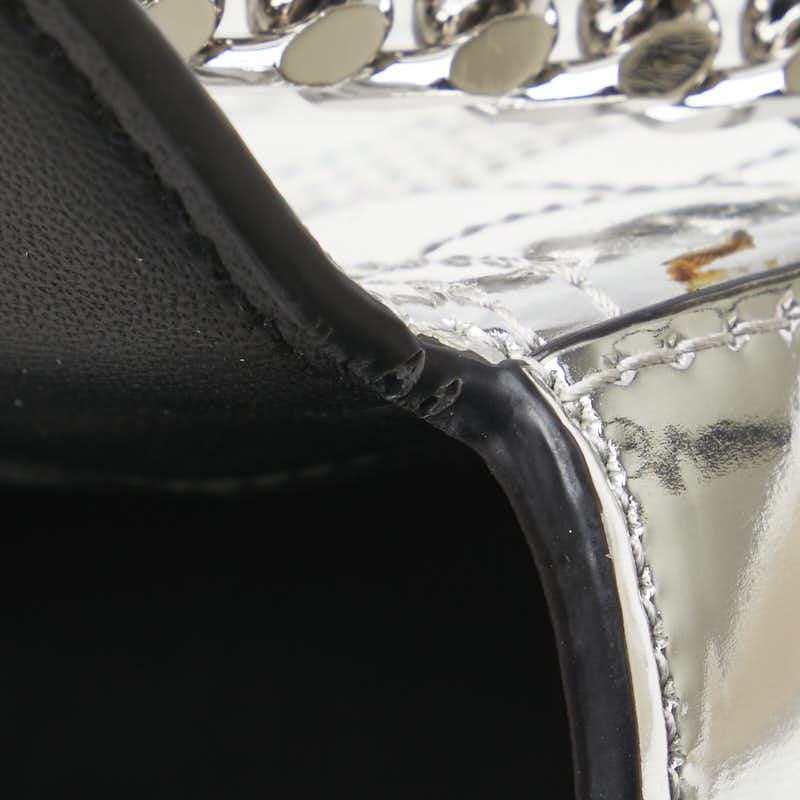 バーバリー TBロゴ ローラ チェーン ショルダーバッグ シルバー パテントレザー レディース BURBERRY 【中古】